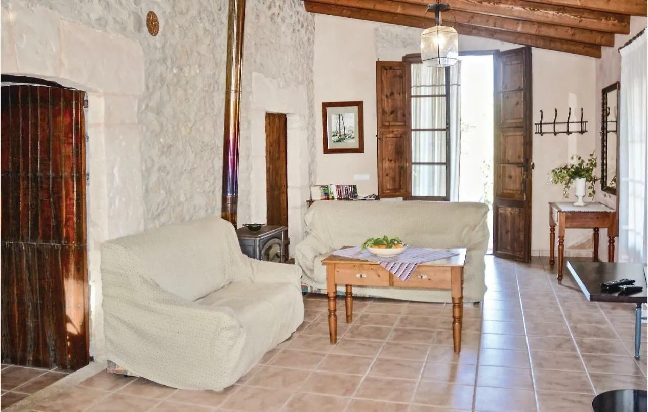 Gorgeous Home In Selva With Outdoor Swimming Pool إسبانيا